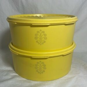 2 Vintage Tupperware